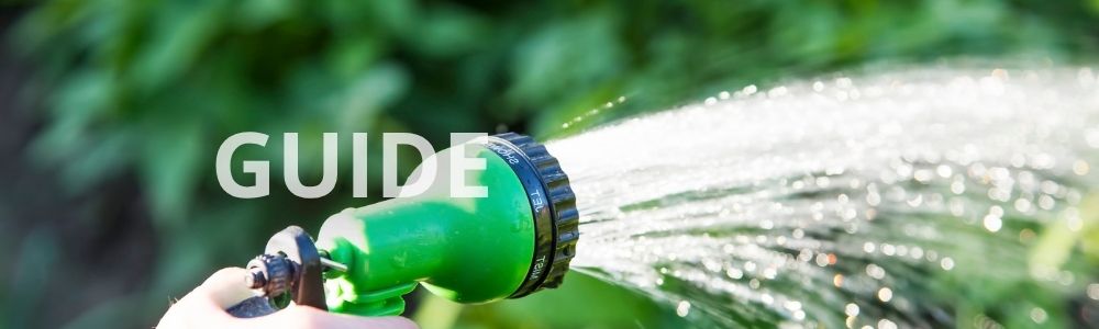 Vanding af træer og hække