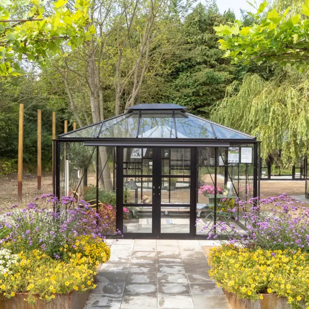 Drivhusudstilling i Hobby Haven planteskole og havecenter i Aarhus, Hasselager