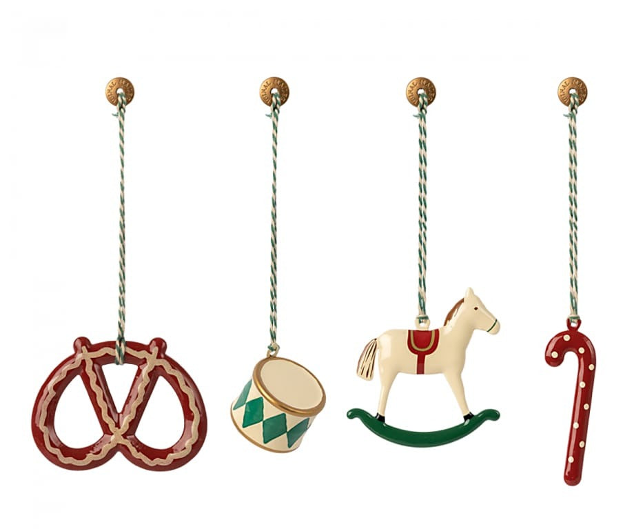 Metalornament Peters til jul fra Maileg.