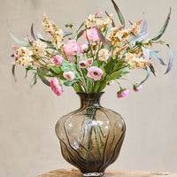 Smukke kunstige blomster  