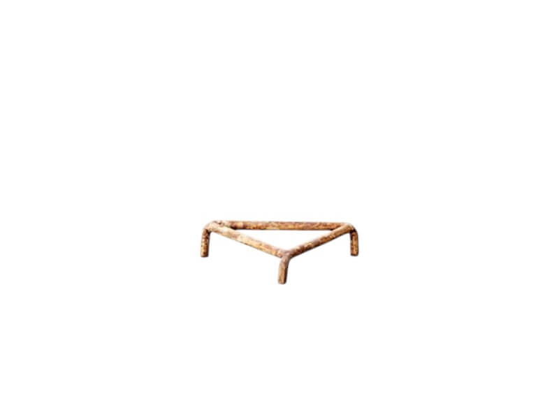 Iron Stand, 8 cm høj, 2 cm bred.